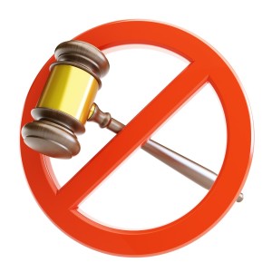 No Judgement - a gavel with an circle around it, crossing it out.